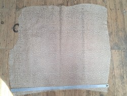 Peau de veau velours beige - léopard - maroquinerie - cuir en stock