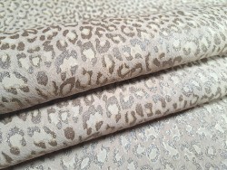 Peau de veau velours beige - léopard - maroquinerie - cuirenstock
