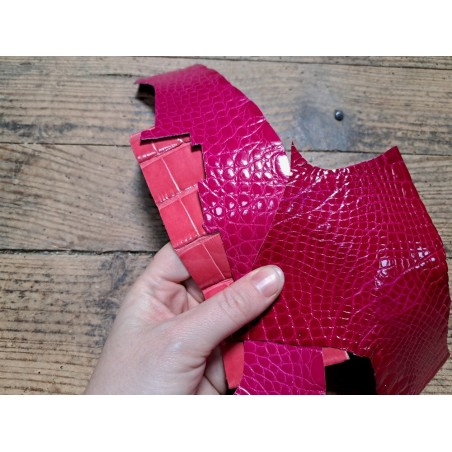 Lot de 3 morceaux de cuir de crocodile - Rose - Cuir en Stock