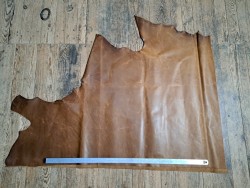 Demi-peau de cuir de vachette pullup ciré - Brun - B