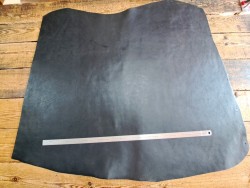 Demi collet de vache tannage végétal - Noir