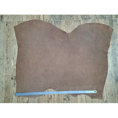 Peau de veau velours grain façon crocodile - marron - maroquinerie - Cuir en stock