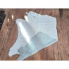 Grand morceau de cuir de taurillon - gros grain - bleu azur brume - Cuirenstock