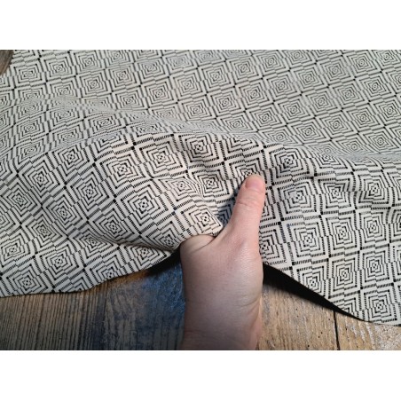 chèvre symétrique - beige - Cuirenstock