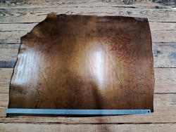Demi collet de vache tannage végétal - Antique craquelé