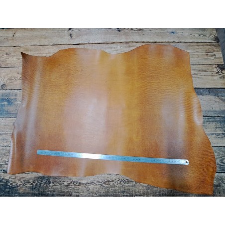 collet de vache grainée - fauve - maroquinerie - cuir en stock