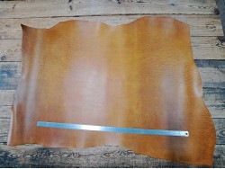 collet de vache grainée - fauve - maroquinerie - cuir en stock