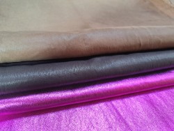 Lot de 3 peaux de cuir stretch - maroquinerie - Cuir en Stock