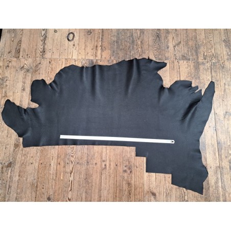 Demi-peau de cuir de taurillon  - Noir - Cuir en Stock