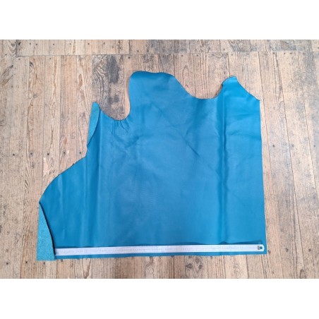 demi peau - vache - bleu paon - maroquinerie - cuir en stock