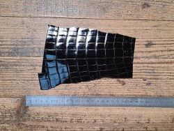 Cuir de crocodile - queue noir satiné - Cuir en Stock