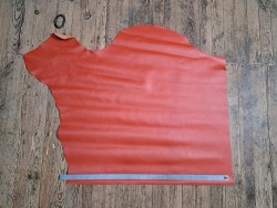 Demi-peau de cuir de vachette lisse - Orange potiron - maroquinerie - Cuir en stock