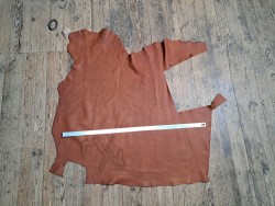 Recto verso peau cuir de vachette pull up brun rouge Cuir en stock