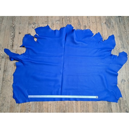 Demi-peau de cuir de taurillon - Bleu cyan - Cuir en Stock