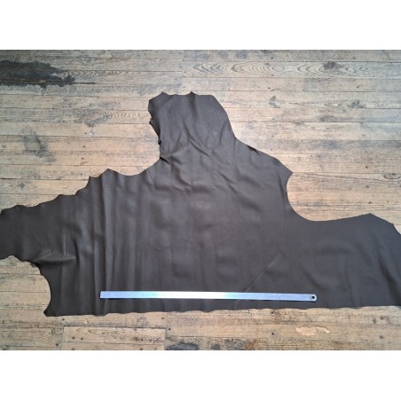 Demi-peau de cuir de vache grainée - choco mat - maroquinerie - ameublement - cuir en stock