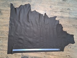 Demi-peau de cuir de vache grainée - choco mat - maroquinerie - ameublement - cuir en stock