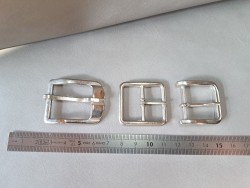 LOT de 3 boucles de ceinture - P - 25mm