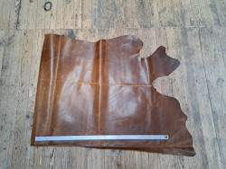 Demi-peau de cuir de vachette pullup ciré - Brun - A