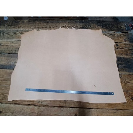 Collet de cuir de vache tannage végétal finition naturelle – A -