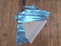 Peau de cuir de chèvre métallisé - bleu ciel - Cuirenstock