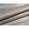 Peau de cuir de chèvre métallisé - sable - Cuir en Stock