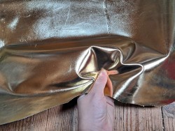 Peau de cuir de chèvre métallisé light gold - Cuir en Stock