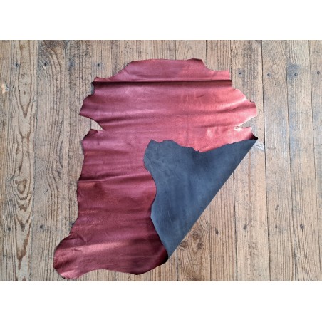 Peau de cuir de chèvre métallisé - bordeaux - Cuir en stock