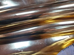 Peau de cuir de chèvre métallisé effet miroir or - maroquinerie - Cuir en Stock