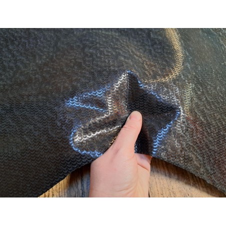 Petite chèvre motif écaille de poisson - noir - Cuirenstock