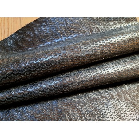 Petite chèvre motif écaille de poisson - noir - cuirenstock