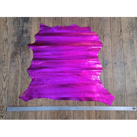 Peau de cuir de chèvre métallisé - fuchsia - Cuir en stock