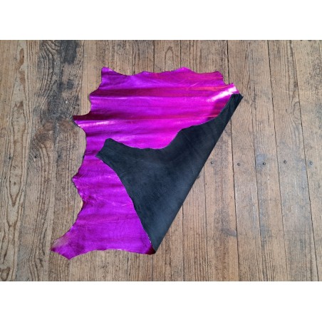 Peau de cuir de chèvre métallisé - fuchsia - cuir en stock