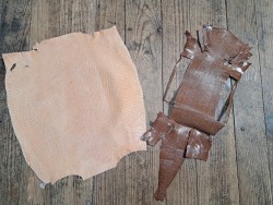 Lot de 2 peaux de cuir de lézard - E - Camel/Saumon