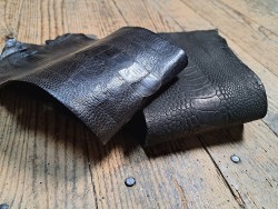 Lot de 2 pattes d'autruche - E - Chocolat/Noir mat - Cuir en Stock