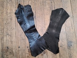 Lot de 2 pattes d'autruche - E - Chocolat/Noir mat - Cuir en Stock