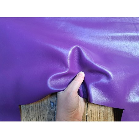 Peau de cuir de mouton - violet - maroquinerie - Cuir en stock
