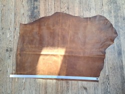 Demi-peau de cuir de vachette pullup ciré - Brun - A