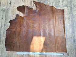 Demi-peau de cuir de vachette pullup ciré - Brun - C