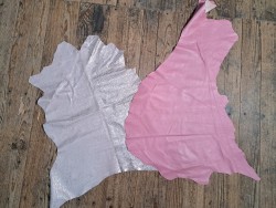 Lot de 2 peaux uniques - Cuir d'agneau et de chèvre -M- Cuir en Stock