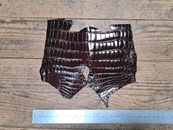 Cuir de crocodile - Bordeaux satiné - Cuir en Stock
