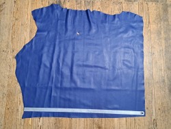 Demi-peau de cuir de taurillon - Bleu électrique - Cuir en Stock