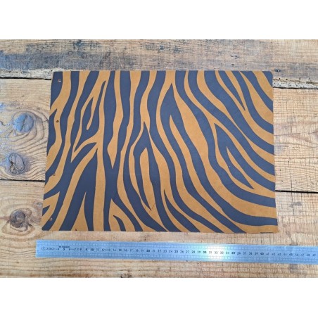 Morceau de cuir de veau nubuck zébre - Caramel - Cuir en Stock
