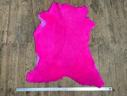 Peau de mouton lainée frisée rose fluo – Dos velours – Qualité italienne – Série limitée - Cuir en Stock