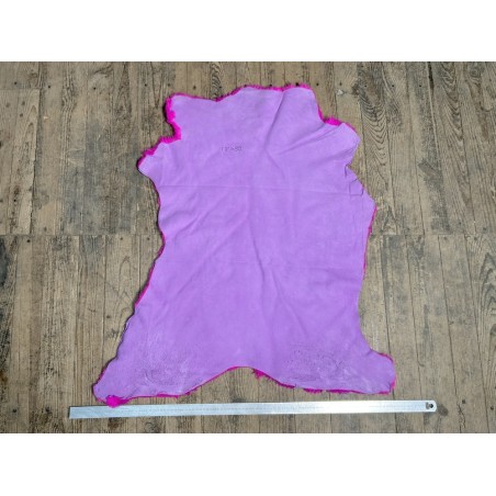 Peau de mouton lainée frisée rose fluo – Dos velours – Qualité italienne – Série limitée - Cuir en Stock