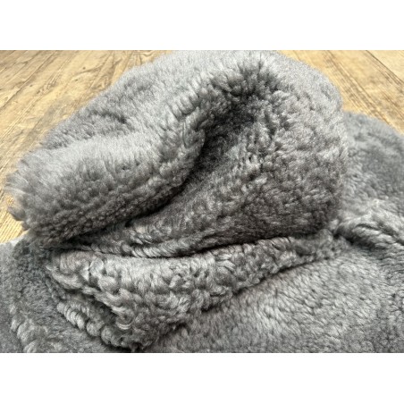 Peau de mouton lainée frisée gris – Dos velours – Qualité italienne – Série limitée - Cuir en Stock