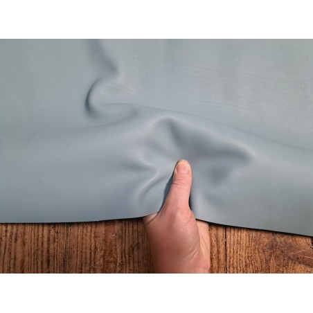 Peau de cuir de veau swift lisse - bleu lichen - maroquinerie - Cuir en stock