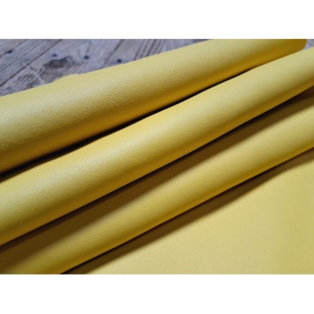 Peau de cuir de veau swift lisse - jaune - maroquinerie - Cuir en stock
