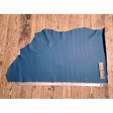 Peau de cuir de veau swift lisse - bleu denim - maroquinerie - cuir en stock