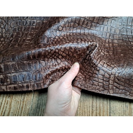 Bande de cuir de veau - effet croco - marron vieilli - maroquinerie - cuirenstock
