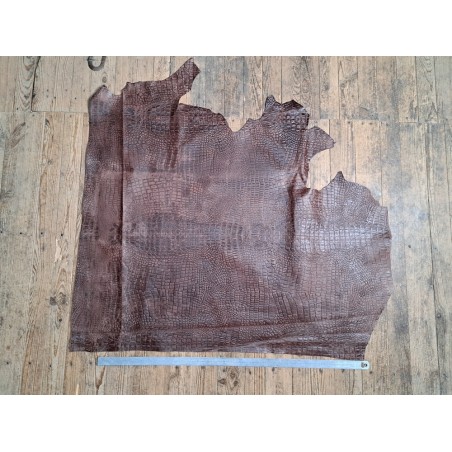 Bande de cuir de veau - effet croco - marron vieilli - maroquinerie - Cuir en stock